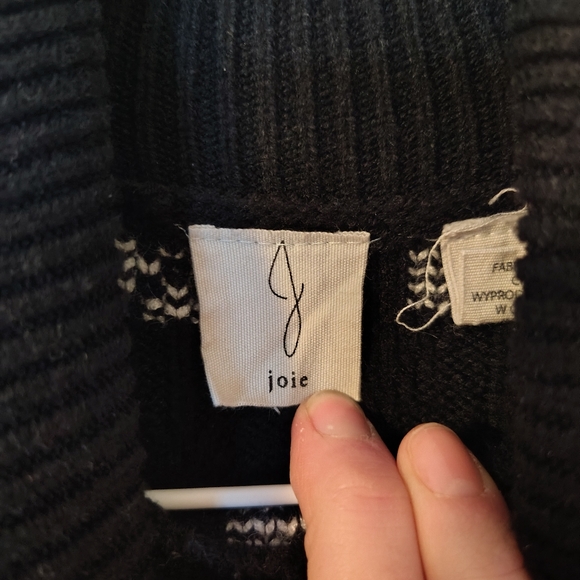 Sweater - Picture 2 of 3